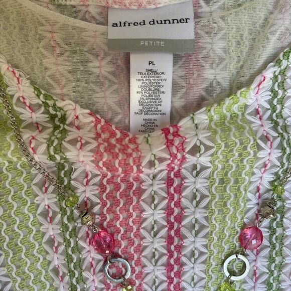 Adorable‎ pink and green crochet - Picture 5 of 5